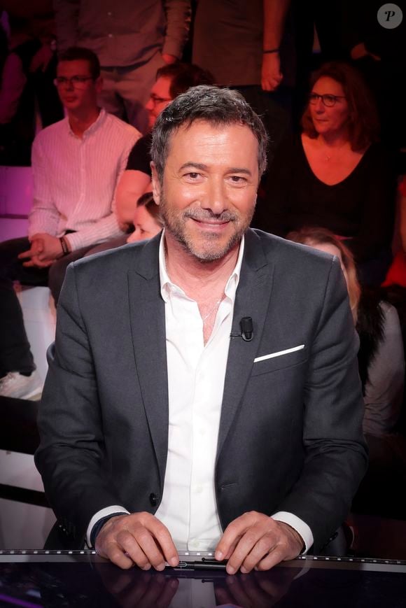 Exclusif - Bernard Montiel, sur le plateau de l’émission « TPMP » présentée par C.Hanouna et diffusée en direct sur Youtube et sur toutes les box (SFR, FREE, Bouygues, MyCanal etc), Paris, France, le 25 mars 2025. © Jack Tribeca / Bestimage