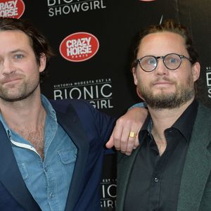 Ses deux fils, Louis-Marie de Castelbajac et Guilhem de Castelbajac, sont nés de son union avec Catherine de Castelbajac.
Louis-Marie de Castelbajac et Guilhem de Castelbajac à la premiere du spectacle "Bionic Showgirl" au Crazy Horse à Paris, le 3 juin 2019.
Photo : Veeren / Bestimage