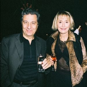 Les deux sont restés ensemble jusqu'en 2001, ils sont les parents d'une fille prénommée Margot née en 1983 
Marie Anne Chazel & Christian Clavier au lancement du parfum de Jean Reno le 10 février 2004 BERTRAND RINDOFF PETROFF / BESTIMAGE