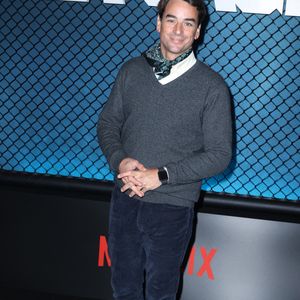 Julian Bugier assiste à la première de " La Cage " au Pathe Palace à Paris, France, le 04 novembre 2024. Photo par Jerome Dominé/ABACAPRESS.COM