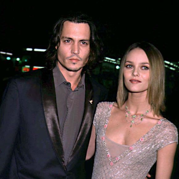 Johnny Depp revient sur son histoire avec Vanessa Paradis

Johnny Depp et Vanessa Paradis à la première du film "Sleepy Hollow" à Los Angeles ALPHA AGENCY / BESTIMAGE