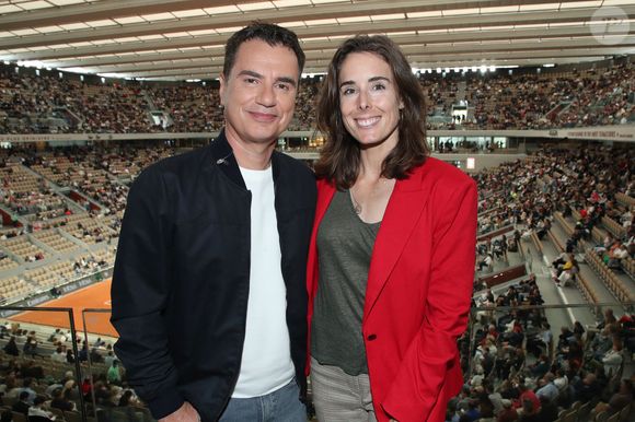 Exclusif - Laurent Luyat et Alizé Cornet - Plateau de France Télévision durant l’Hommage à Rafael Nadal et à ses 14 victoires sur la terre battue de Roland Garros lors des Internationaux de France de Tennis de Roland Garros 2025 - Jour 01 à Paris le 25 Mai 2025. 

© Bertrand Rindoff / Bestimage