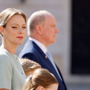 Le prince Albert II de Monaco, la princesse Charlène et leurs enfants accueillent le président Emmanuel Macron , sa femme Brigitte et une délégation au palais princier à Monaco le 7 juin 2025

© Ludovic Marin / Pool / Bestimage