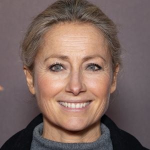 Elle a succédé à Anne-Sophie Lapix

La journaliste et animatrice de télévision française Anne-Sophie Lapix assiste à la première européenne du film « Avatar : Fire And Ash » le 5 décembre 2025 à la « Seine Musicale » à Boulogne-Billancourt, près de Paris, en France. Photo d'Alexis Jumeau/ABACAPRESS.COM