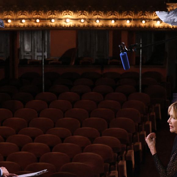 Exclusif - Clémentine Célarié lors de l'enregistrement de l'émission "Olympiascope" au théâtre Antoine, présentée par B.Montiel et diffusée le 2 mai 2025 sur Olympia TV, au théâtre Antoine à Paris, France, le 18 février 2025. © Denis Guignebourg/Bestimage