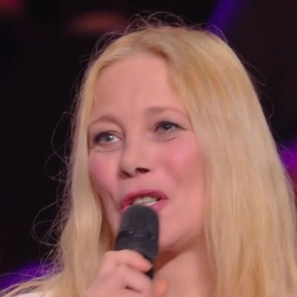 Mallaury Nataf s'est révélée au grand public dans les années 90

Mallaury Nataf lors du prime consacré à Dorothée sur TF1.