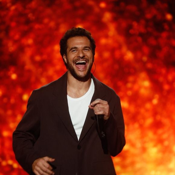 Amir Haddad - Enregistrement de l'émission "Les disques d'or de l'année" au Dôme de Paris, présentée par E.Gossuin et diffusée le 24 décembre à 21h10 sur M6
© Christophe Clovis / Bestimage