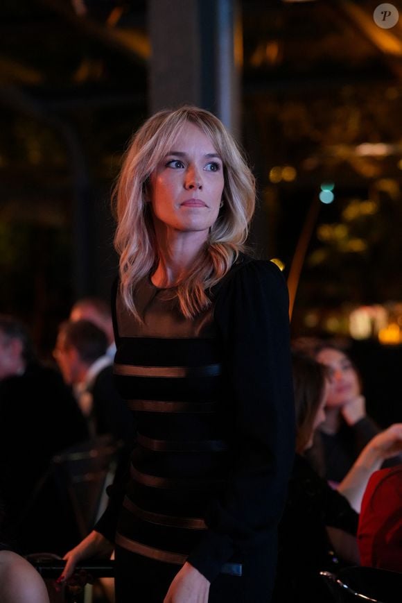 Elodie Fontan (marraine de Hope) lors de la soirée annuelle de gala de l'association Hope au pavillon Gabriel à Paris le 14 octobre 2025.
L’association HOPE propose, à travers l’équithérapie et de nombreux ateliers artistiques, un accompagnement destiné aux femmes qui, après l’annonce de leur cancer, souhaitent se reconstruire émotionnellement et retrouver confiance en elles, au-delà du parcours médical.

© Anne-Sophie Guebey / Bestimage