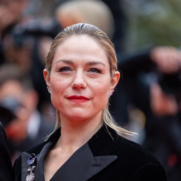 Avant d'être tragiquement emportée par un cancer à 43 seulement en mars dernier

Emilie Dequenne - Montée des marches du film « Kaibutsu (Monster) » lors du 76ème Festival International du Film de Cannes, au Palais des Festivals à Cannes. 
© Olivier Borde / Bestimage