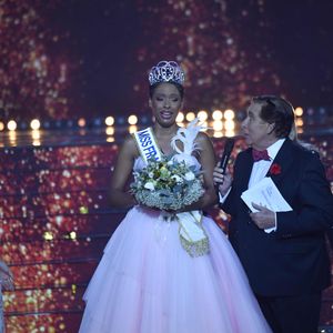 Une toute nouvelle vie s'ouvre ainsi pour cette Miss France 2025 

Miss France 2025, sur TF1           Crédits : Pierre Billard/sipa press via Bestimage
