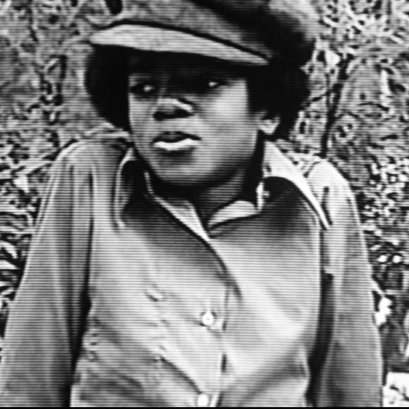 Quelques semaines après sa sortie, le long-métrage pulvérise les compteurs au box-office mondial et offre un retour financier spectaculaire à la succession de la star.

Émission spéciale Michael Jackson sur VH1 @ALAIN ROLLAND / MAXIMA PROD / BESTIMAGE