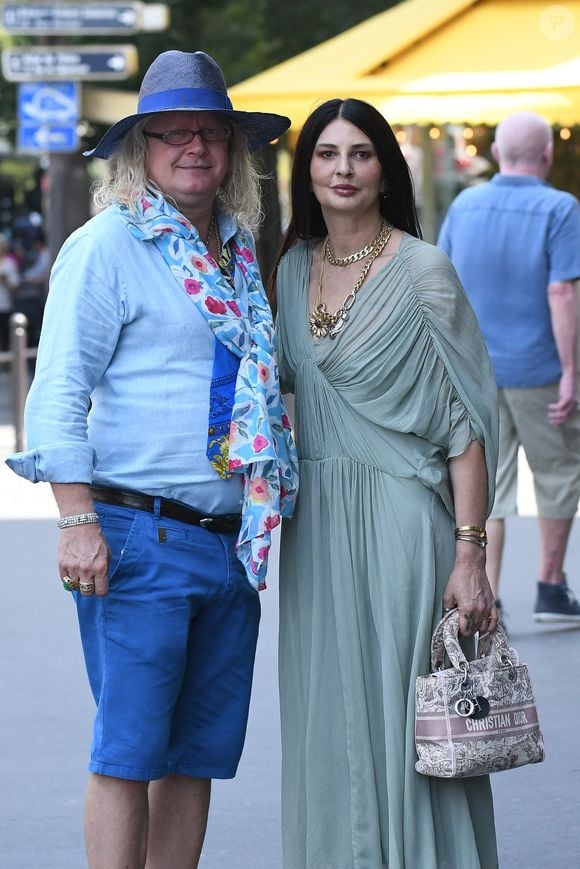 Pierre-Jean Chalençon et Sylvie Ortega Munos - J.L.Lahaye s'est marié en secondes noces avec sa compagne P.Aubin à la mairie du 18ème arrondissement de Paris, le 2 juillet 2025. © Agence / Bestimage