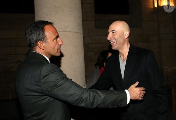 Nikos Aliagas, Nicolas Canteloup - Inauguration de l'exposition photographique de Nikos Aliagas intitulée "Corps et âmes" à la Conciergerie à Paris le 23 Mars 2016. © Dominique Jacovides / Bestimage