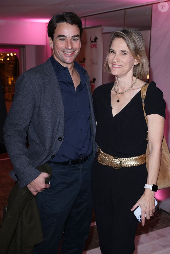 Julian Bugier et sa femme Claire Fournier assistent au Gala HOPE à Paris, France, le 14 octobre 2025. Photo par Jerome Domine/ABACAPRESS.COM