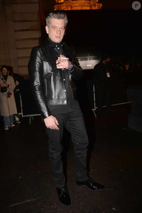 "J'ai l'impression de tout voir différemment", a également ajouté le chanteur

Benjamin Biolay -  Arrivées au défilé de mode prêt-à-porter automne-hiver 2020/2021 Céline à Paris le 28 février 2020. © Veeren Ramsamy - Christophe Clovis / Bestimage