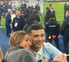 Le joueur du XV de France a célébré sa victoire avec sa petite amie. 

Louis Bielle-Barrey avec sa compagne Chiara après la victoire du XV de France au Tournoi des Six Nations, après le match contre l'Angleterre. Capture d'écran de la story de Louis Bielle-Barrey du 14 mars 2026.