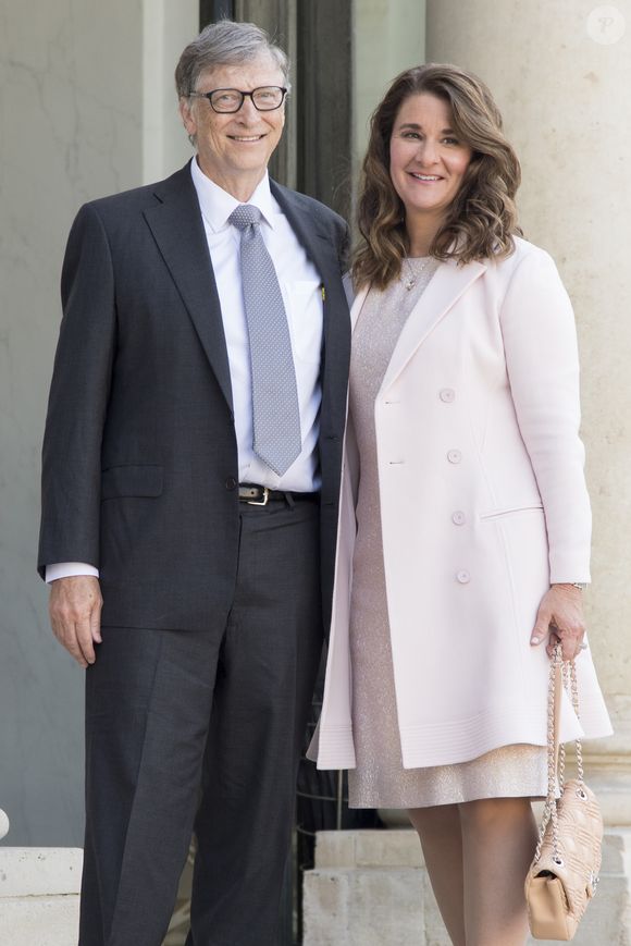 Bill Gates et sa femme Melinda sont reçus à l'Elysée pour être décorés de la plus haute distinction, l'insigne de Commandeur de la Légion d'Honneur. Paris, le 21 avril 2017.
© Pierre Perusseau/Bestimage