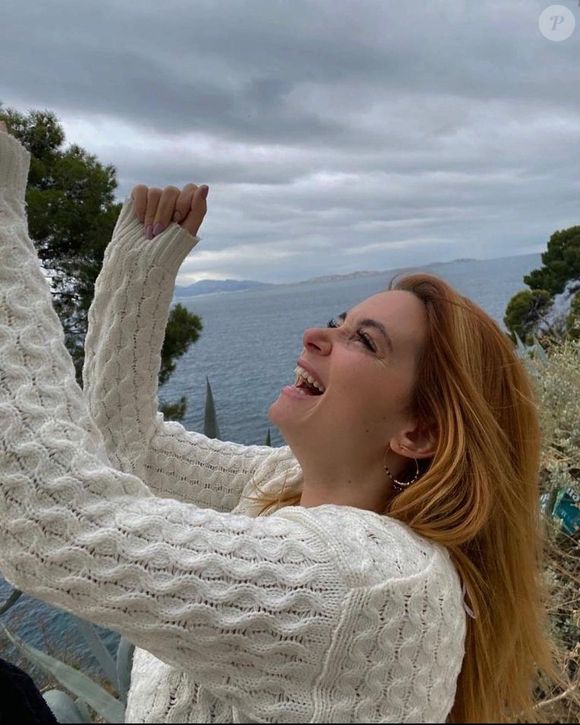 "Il ne me reste plus que 12 kilos à perdre. Ce sont les plus durs, il paraît", a-t-elle ainsi expliqué

Delphine de "Mariés au premier regard" radieuse sur Instagram.