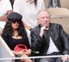 La comédienne, mariée à l'homme d'affaires français François-Henri Pinault, a toujours refusé de se laisser enfermer dans les carcans. 

Salma Hayek et son mari François-Henri Pinault dans les tribunes lors des Internationaux de France de Tennis de Roland Garros 2026, Paris, le 31 mai 2026. 

© Dominique Jacovides / Bestimage