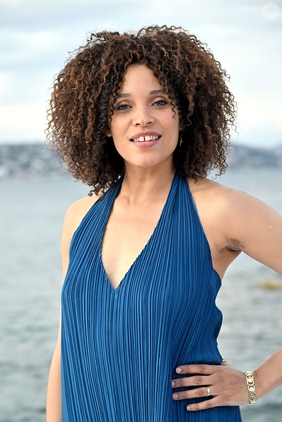 Cette confusion conduit à appliquer les mauvais soins, sans répondre aux vrais besoins des cheveux.

Stéfi Celma au défilé Etam Croisière 2023 à Saint-Tropez le 11 mai 2023.

© Bruno Bebert / Bestimage