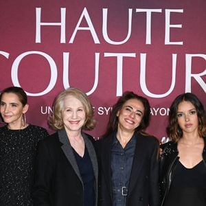 Soumaye Bocoum, Clotilde Courau, Nathalie Baye, Sylvie Ohayon, Lyna Khoudri et Romain Brau - Avant première du film "Haute couture" au cinéma UGC Cité Ciné Les Halles à Paris le 2 novembre 2021. © Coadic Guirec/Bestimage