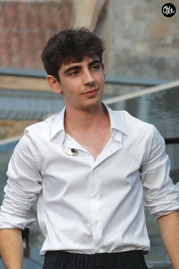 Exclusif - Léon Hesby, le fils de P.Bruel, se produit pour la première fois sur scène en France, au festival des Sables-d'Olonne, le 26 juin 2026.
Crédit : Noël Carrier / Bestimage