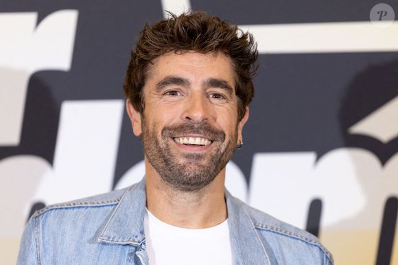 Agustin Galiana pose lors du photocall de présentation de la nouvelle saison de l'émission Star Academy au Grand Rex à Paris. Photo par Alexis Jumeau/ABACAPRESS.COM