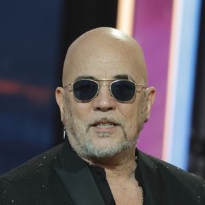 Pascal Obispo - Les célébrités se mobilisent pour la 38ème édition du Téléthon dans les studios de France 2 à Paris, le 29 novembre 2024.  © Coadic Guirec / Bestimage