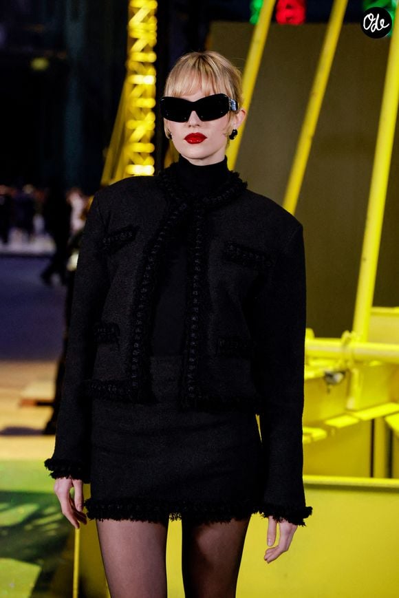 Angèle au défilé Chanel Collection Femme Prêt-à-Porter Automne/Hiver 2026-2027 lors de la Fashion Week de Paris, au Grand Palais, le 9 mars 2026. 

© Olivier Borde/Bestimage