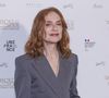 Isabelle Huppert multiplie les apparitions remarquées ces dernières semaines.

Isabelle Huppert assiste au photocall de la soirée d'ouverture de la 16ème édition du festival "Rendez-vous".
 © Emanuela Vertolli/SOPA Images via ZUMA Press / Bestimage Wire / Bestimage