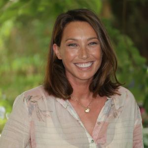 Laura Smet - Photocall du film "Surface" lors de la 18ème édition du Festival du Film Francophone de Angoulême, le 26 août 2025.

© Coadic Guirec / Bestimage