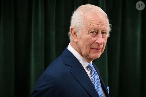 Il y a quelques mois, le célèbre souverain anglais de 76 ans a révélé au monde qu'il luttait actuellement contre la maladie. 

Le roi Charles III d'Angleterre, inaugure le premier Coronation Food Hub à Londres, le 14 novembre 2024, à l'occasion du 76ème anniversaire du souverain. 
© Julien Burton / Bestimage