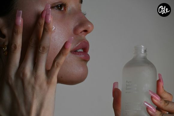 Les solutions de la rédaction d'Ode pour des pores dilatés.
