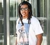 Il a aussi reçu Jay-Z et Beyoncé en famille : "On les a fait manger pour 100 personnes. J’ai vidé tous les frigos !".
Beyoncé (costume entièrement blanc associé à un chapeau de cow-boy) et son mari Jay-Z (porte un T-Shirt de la tournée de Beyonce 2025) à la sortie de la fondation Louis Vuitton à Paris, France, le 24 juin 2025. © Yehiel Chekroune/Bestimage