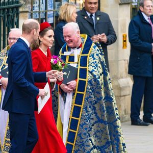 À la sortie de l'abbaye de Westminster, elle est apparue souriante et superbe dans une robe Catherine Walker.

Le prince William, prince de Galles, et Catherine (Kate) Middleton, princesse de Galles, célèbrent le 76ème Commonwealth Day à l'abbaye de Westminster à Londres, le 10 mars 2025.