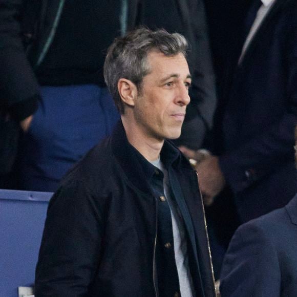 Michael Goldman - Célébrités dans les tribunes lors du quart de finale aller de Ligue des champions: Le PSG s'est incliné à domicile face au FC Barcelone (2-3) au Parc des Princes à Paris le 10 avril 2024. © Cyril Moreau/Bestimage