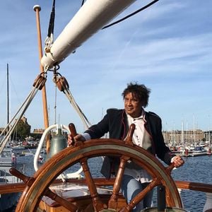 Laurent Voulzy à bord du bateau le Belem à Saint-Malo. Photo partagée sur Instagram le 23 septembre 2017.
