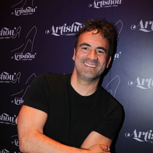 Exclusif - Alex Goude lors de la soirée de présentation de la nouvelle revue au Artishow Cabaret à Paris le 2 juin 2025. Le cabaret fête aussi son 250 000 ème spectateur.
© Philippe Baldini / Bestimage