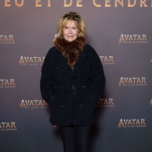 L'actrice française Clémentine Célarié assiste à la première européenne de "Avatar : Fire And Ash" le 5 décembre 2025 à la "Seine Musicale" à Boulogne-Billancourt, près de Paris, France. Photo Alexis Jumeau/Abaca