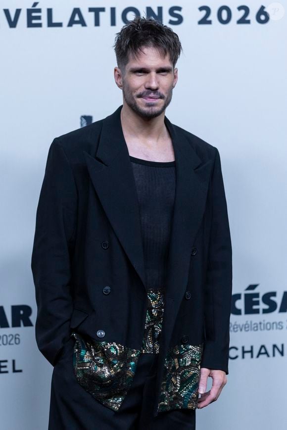 Cette séquence, captée en vidéo, a immédiatement fait fondre les internautes.

François Civil - Photocall du dîner des Révélations César 2026 à l'Elysée Montmartre à Paris, France, le 19 janvier 2026. © Olivier Borde / Bestimage