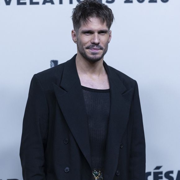 Cette séquence, captée en vidéo, a immédiatement fait fondre les internautes.

François Civil - Photocall du dîner des Révélations César 2026 à l'Elysée Montmartre à Paris, France, le 19 janvier 2026. © Olivier Borde / Bestimage