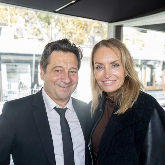 Connu pour son humour et ses spectacles qui sillonnent la France, celui qui possède aussi des restaurants est donc un acteur. 

Exclusif - Laurent Gerra et sa femme Christelle Bardet - Anniversaire pour ses 85 ans  de Jean-Claude Camus avec ses proches et sa famille sur la péniche "Bel Ami" à Paris. Le 29 octobre 2023
© Cyril Moreau / Bestimage