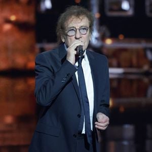 Cet appartement a vu grandir les enfants du chanteur. 


Alain Souchon - Cérémonie de la 40ème édition des Victoires de la Musique à la Seine Musicale à Boulogne-Billancourt, France, le 14 février 2025. © Coadic Guirec/Bestimage
