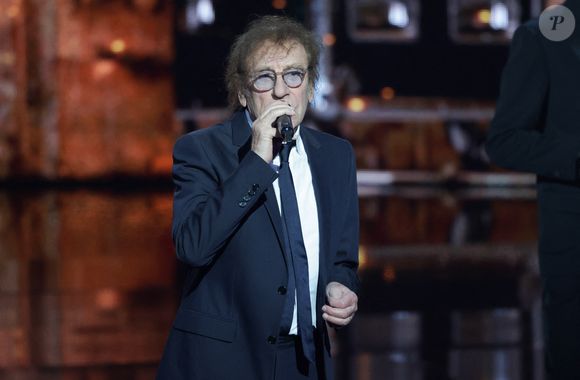 Cet appartement a vu grandir les enfants du chanteur. 


Alain Souchon - Cérémonie de la 40ème édition des Victoires de la Musique à la Seine Musicale à Boulogne-Billancourt, France, le 14 février 2025. © Coadic Guirec/Bestimage