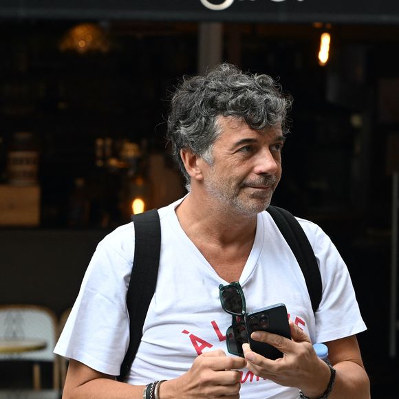 Exclusif - Stéphane Plaza lors de l'hommage à l’acteur Yannik Mazzilli (Scènes de ménages) au théâtre de la Renaissance à Paris, France, le 2 août 2024.
Agence / Bestimage