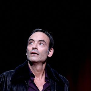 Il profite d'une escapade gourmande et chaleureuse, portée par les douces températures qu'offre le climat méditerranéen
Anthony Delon - Pour la séance de clôture de la 16ème édition du Festival Lumière de Lyon, un hommage tout particulier a été rendu à l'acteur Alain Delon en projetant "Plein Soleil" de René Clément. Pour l'occasion Vincent Lindon a prononcé un discours en présence de Anthony Delon, qui, sous le coup de l'émotion, a fondu en larmes pendant l'évocation de son père. C'est la première fois, depuis sa disparition, qu'un hommage était rendu en public à Alain Delon,  au Halle Tony Garnier, à Lyon, France, le 20 octobre 2024. © Dominique Jacovides/Bestimage