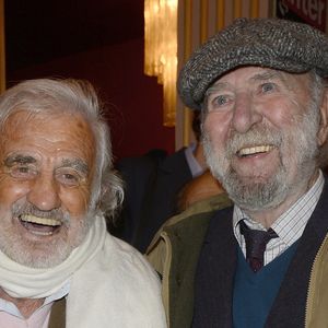 Jean-Paul Belmondo et Jean-Pierre Marielle - People à la générale de la pièce "A torts et à raison" au théâtre Hébertot à Paris le 25 janvier 2016. © Coadic Guirec/Bestimage
