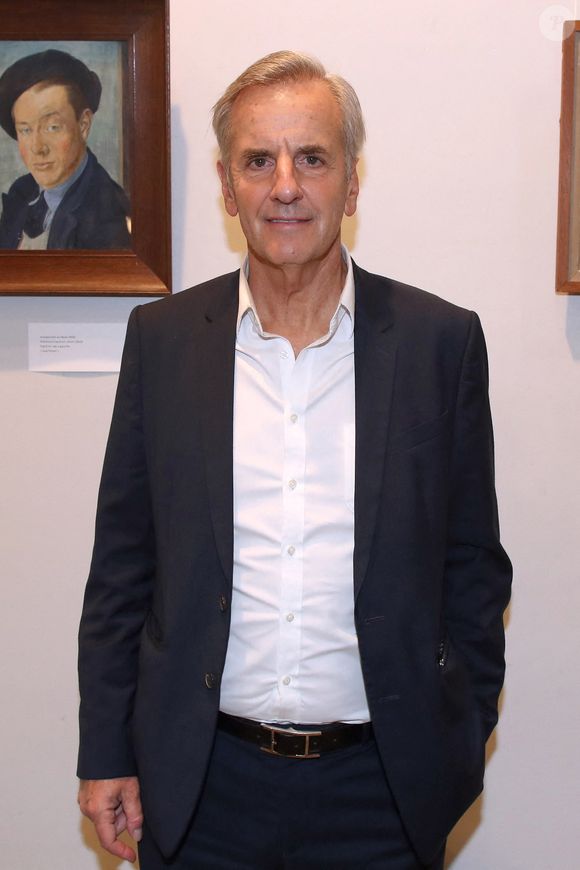 Exclusif - Bernard de La Villardière - Vernissage de l'exposition « Augustin Rouart, Portraits d'enfants » à l’occasion du livre « Entre père et fils » de J.M. Rouart. Mairie du 8ème arrondissement de Paris, France, le 10 Mai 2023. 
© Bertrand Rindoff / Bestimage