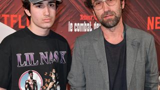 Roxan Bangalter, le fils d’Élodie Bouchez, avec son père à qui il ressemble comme deux gouttes d'eau : grande avant-première à Paris