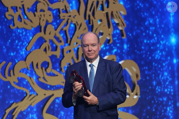 Le prince Albert II de Monaco lors des Sportel Awards 2025 au Grimaldi Forum à Monaco, le 20 octobre 2025. Les Sportel Awards sont une compétition internationale visant à récompenser les plus belles images de sport de l'année dans le cadre du Sportel qui est un salon international du sport et des médias qui se déroule en Principauté. Photo par Claudia Albuquerque/Bestimage